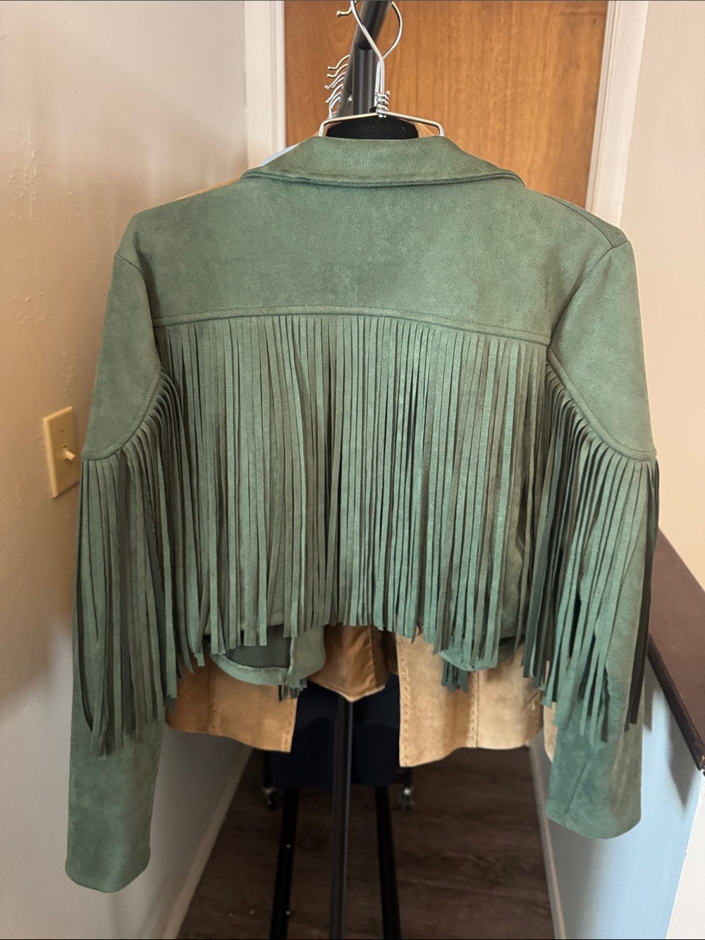 NEW! Gorgeous dark green fringe jacket - Picture 2 of 3